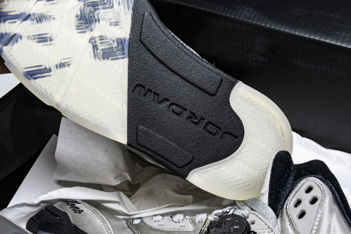 Jordan 5 Retro Wings (2025) - IO2038-001