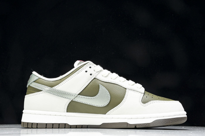 Nike Dunk Low "Year of The Snake" HV5980-231